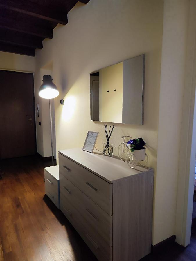 Daisy Apartment In Centro A Côme Esterno foto
